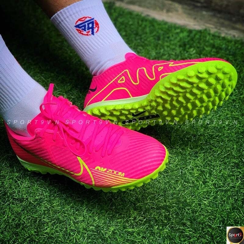Đế giày đá bóng Nike
